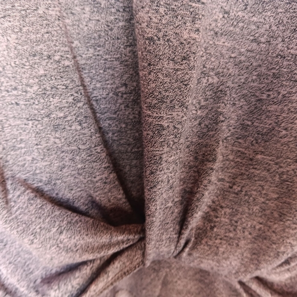 IZ Byer Cold Shoulder Top - Picture 2 of 3